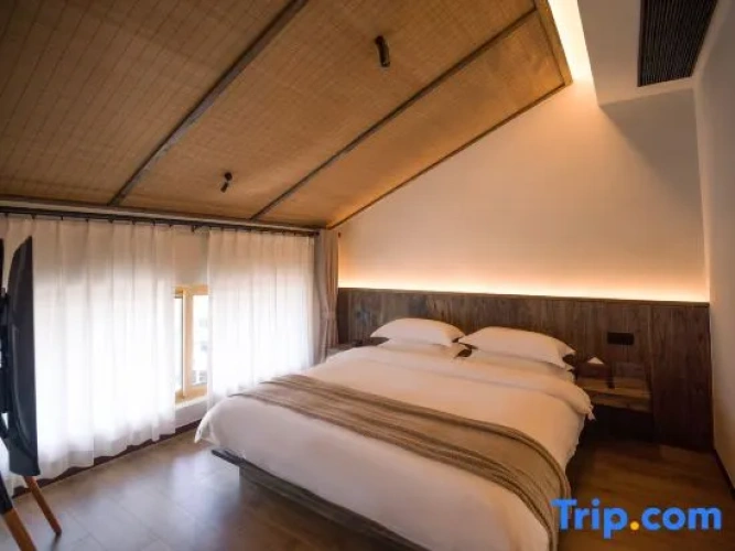 Deluxe Double Suite