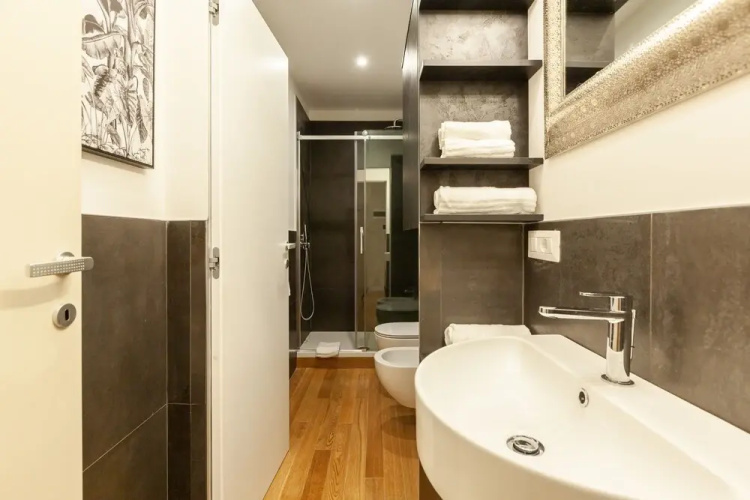 easyhomes - Vincenzo Monti