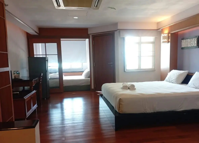 Alpine LXPD Premium Tower Room
