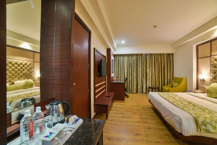Hotel Mint Oodles