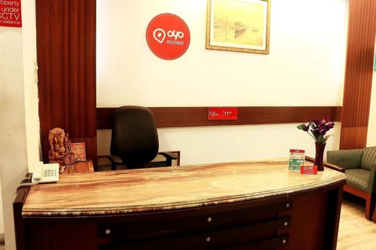 Goroomgo Priyanshu Guest House Ruby Kolkata