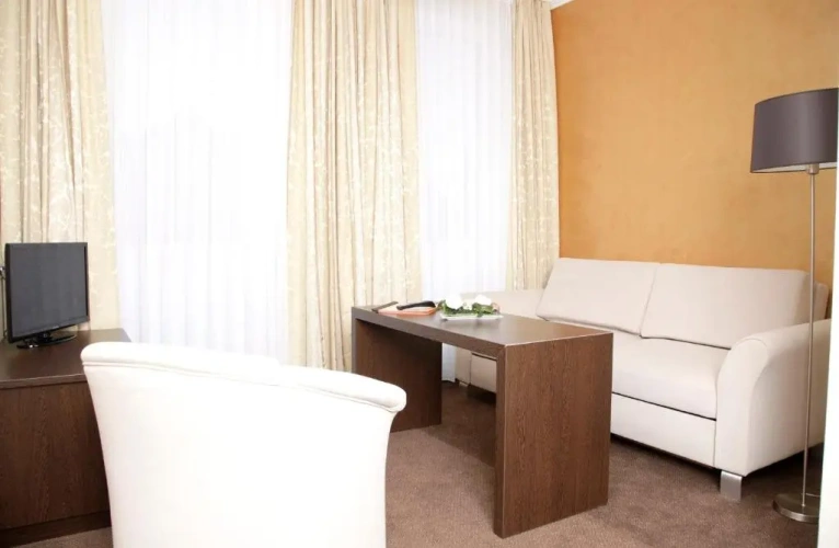Double Suite