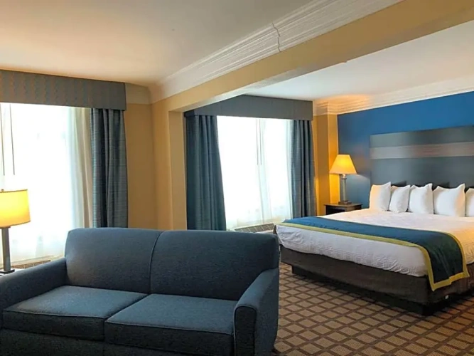 Standard Double Suite
