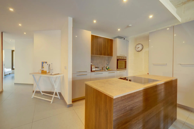 Luxurious 2BR Apartment in Valletta
