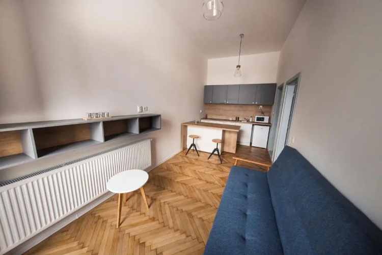 Central Luxury 4A