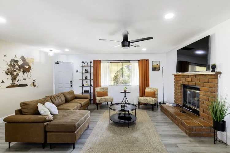 3 Bedrooms Cottage