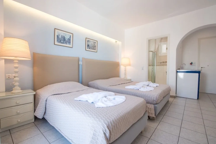 Classic Triple room