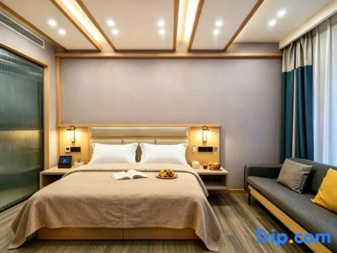 Standard Double room with courtyard view