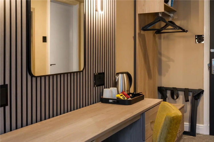 Daresbury Park Hotel