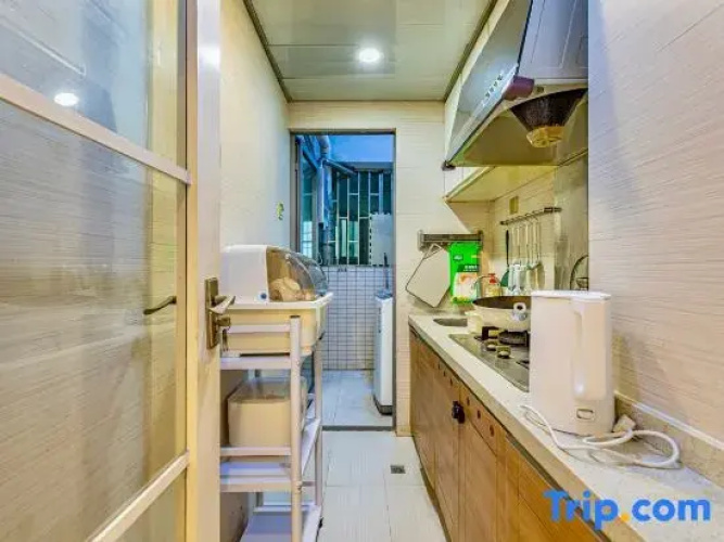Shiyi Apartment