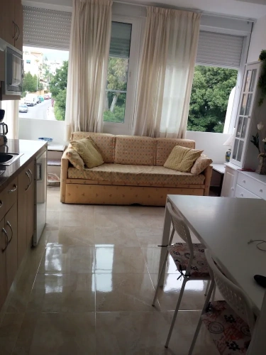 1 Bedroom Apartment with balcony