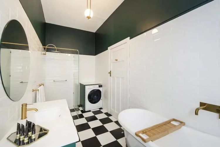 The 1920s 'prosperity' Suite