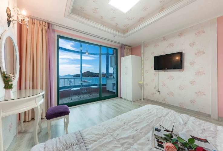 Geoje Sunbeach Pension