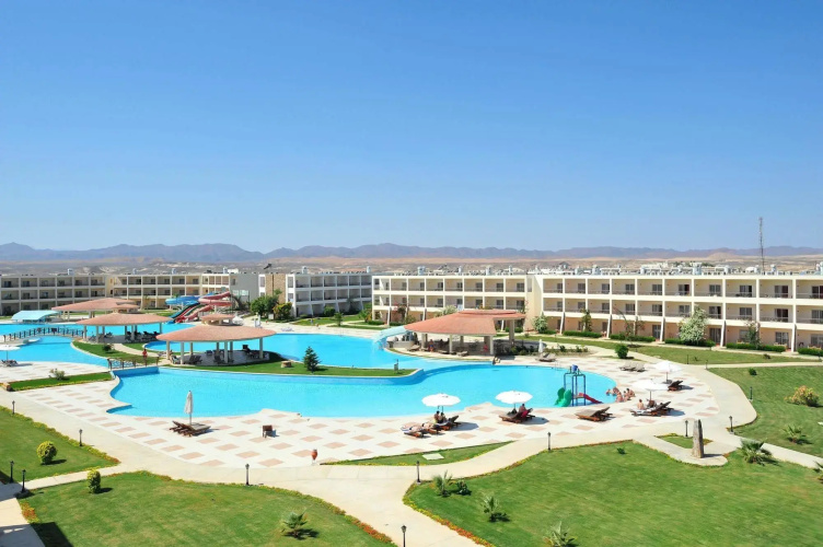 Brayka Lagoon Resort