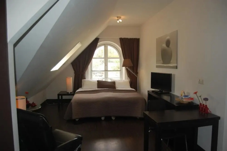 Bar-Bistro-Hotel DOK