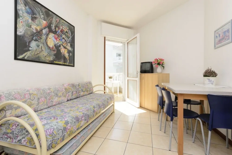 1 Bedroom Apartment with balcony