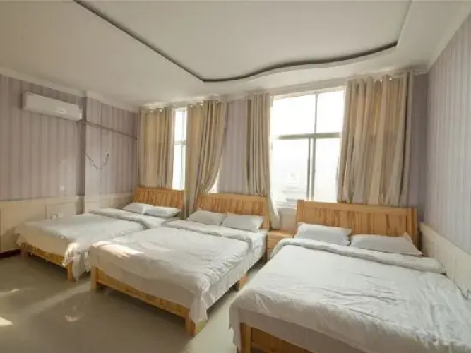 Pingyi Xinsheng Hotel