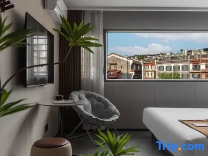 Standard Double room with water view