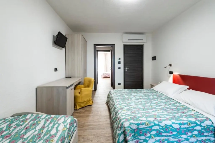 Superior Triple room