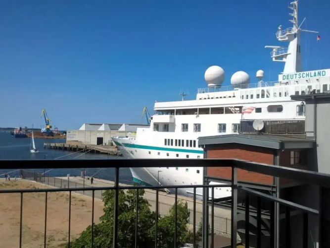 Nice Holiday Home With Port View