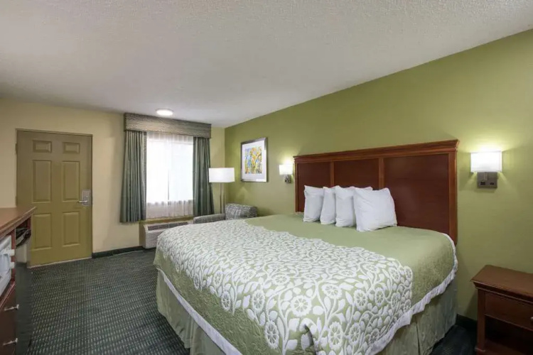Days Inn & Suites Big Spring