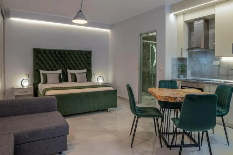 Deluxe Family room