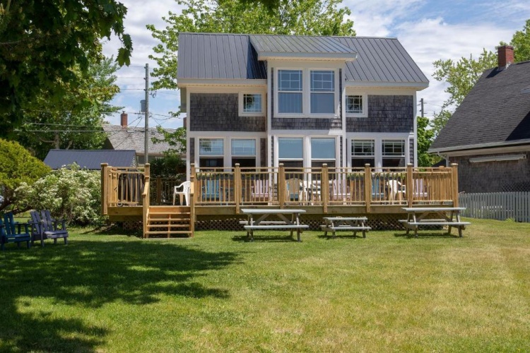 3 Bedrooms Chalet