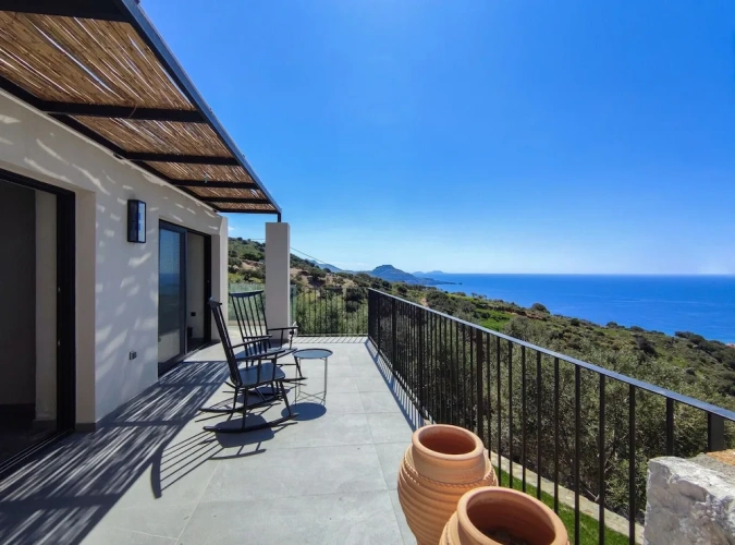 1 Bedroom Villa with balcony and with sea view