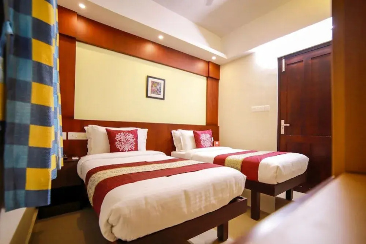 OYO 8420 Elite Inn