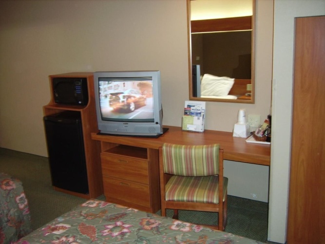 Parry Sound Inn & Suites photo 8