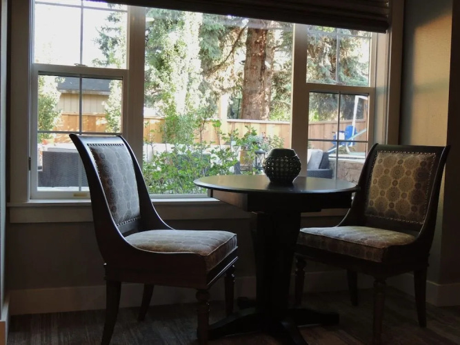 Huff House Inn and Cabins