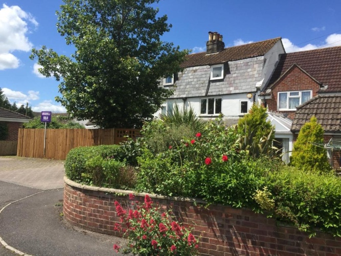 3 Bedrooms Cottage