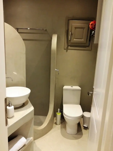 2 Bedrooms Villa