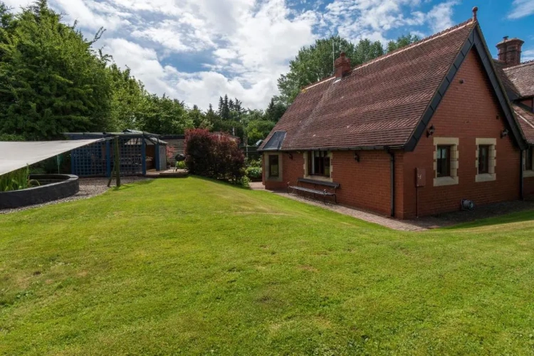 1 Bedroom Cottage