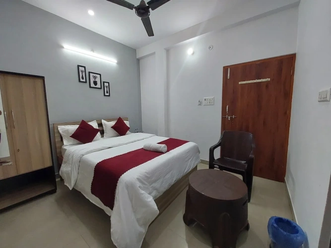Standard Double room with city view