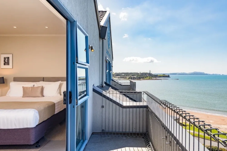 2 Bedrooms Family Apartment with balcony and with ocean view