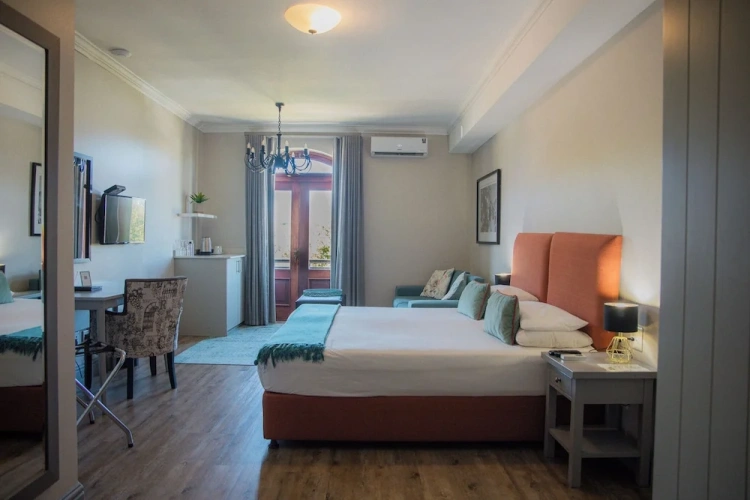 Superior Double room with balcony