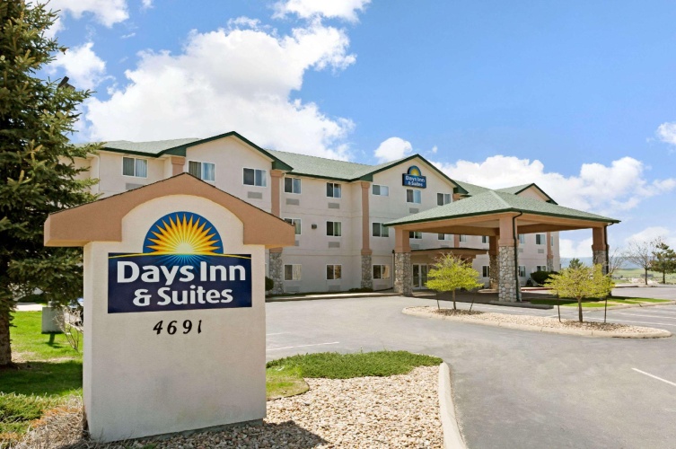 Deluxe Single Suite