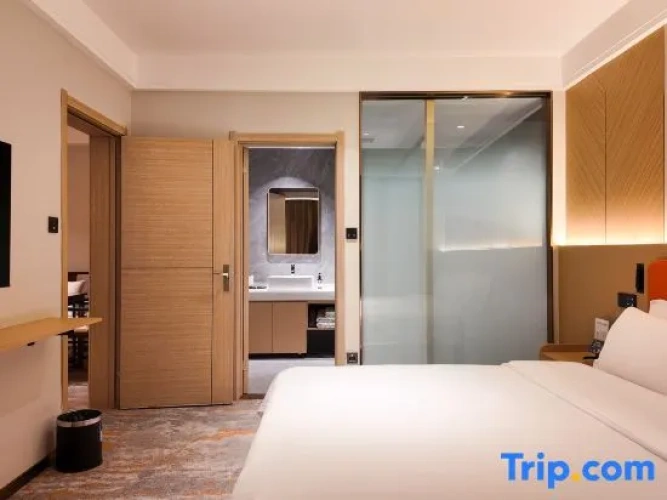 Premier Triple room