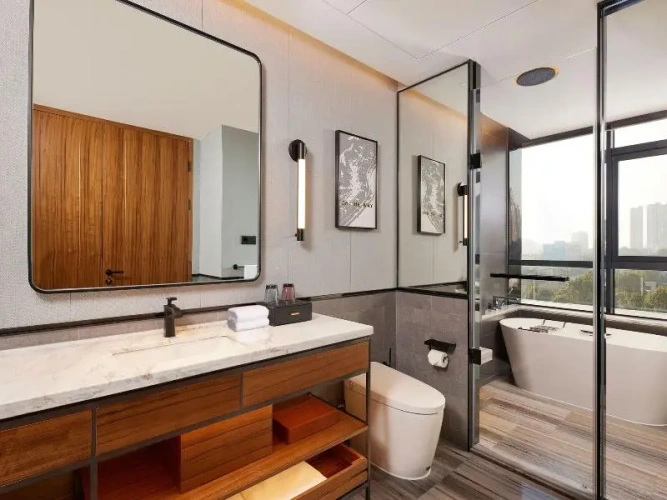 1 Bedroom Double Suite