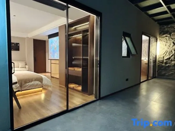 Deluxe Double Suite