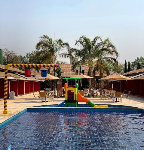 Deluxe Quadruple room with pool view