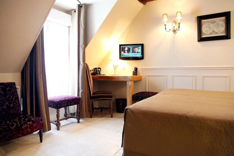 Hotel Saint-Louis en L'Isle - Notre-Dame