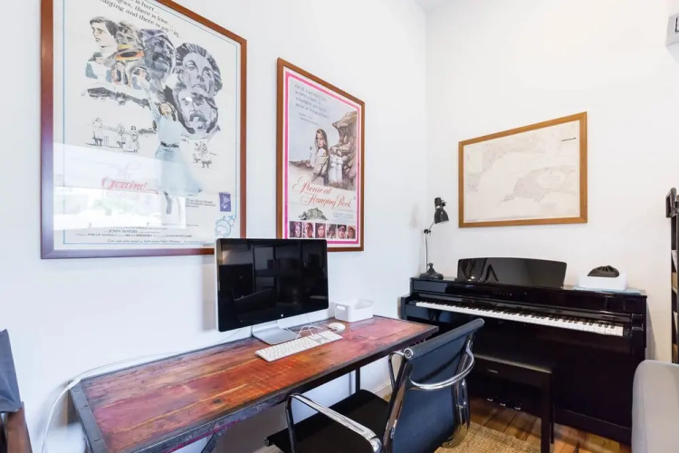 MURRAY, 1BDR Fitzroy Apartment