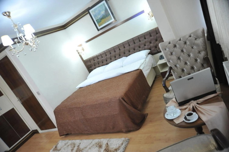 Gloria Tibi Hotel