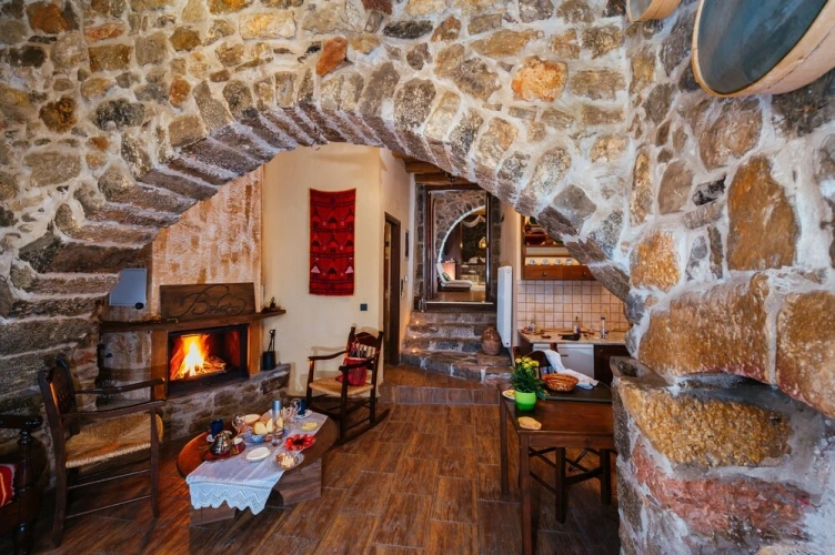 Family Cottage with balcony and with mountain view