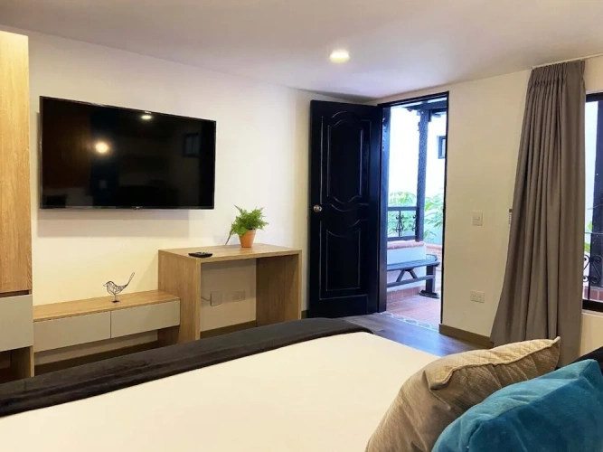 Deluxe Suite