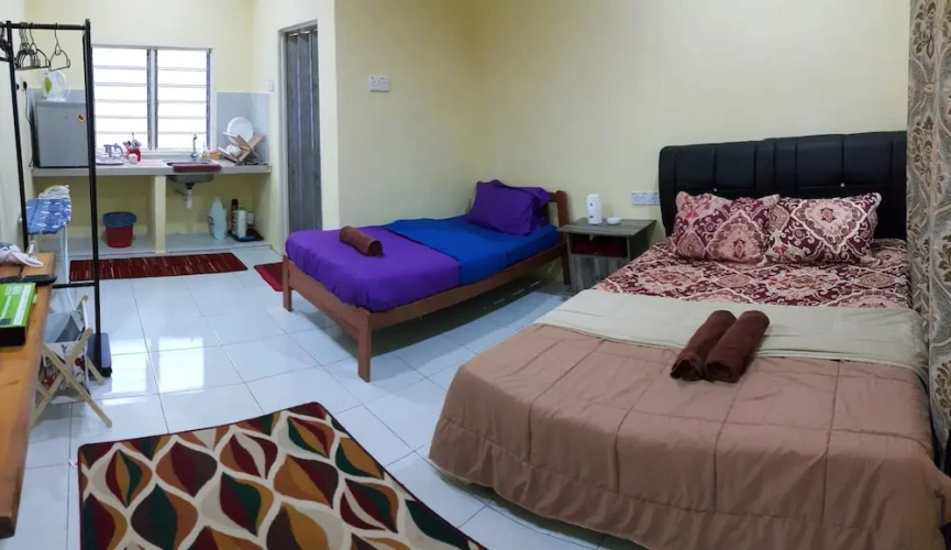 Standard Triple room