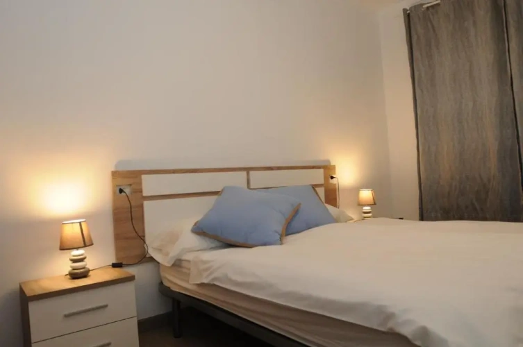 3 Bedrooms Apartment