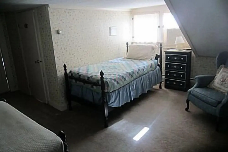 Inn at Neshobe River